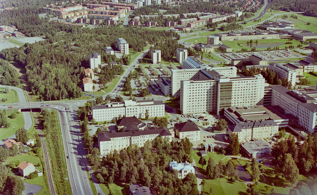 Sjukhusområdet sett från luften år 1983.