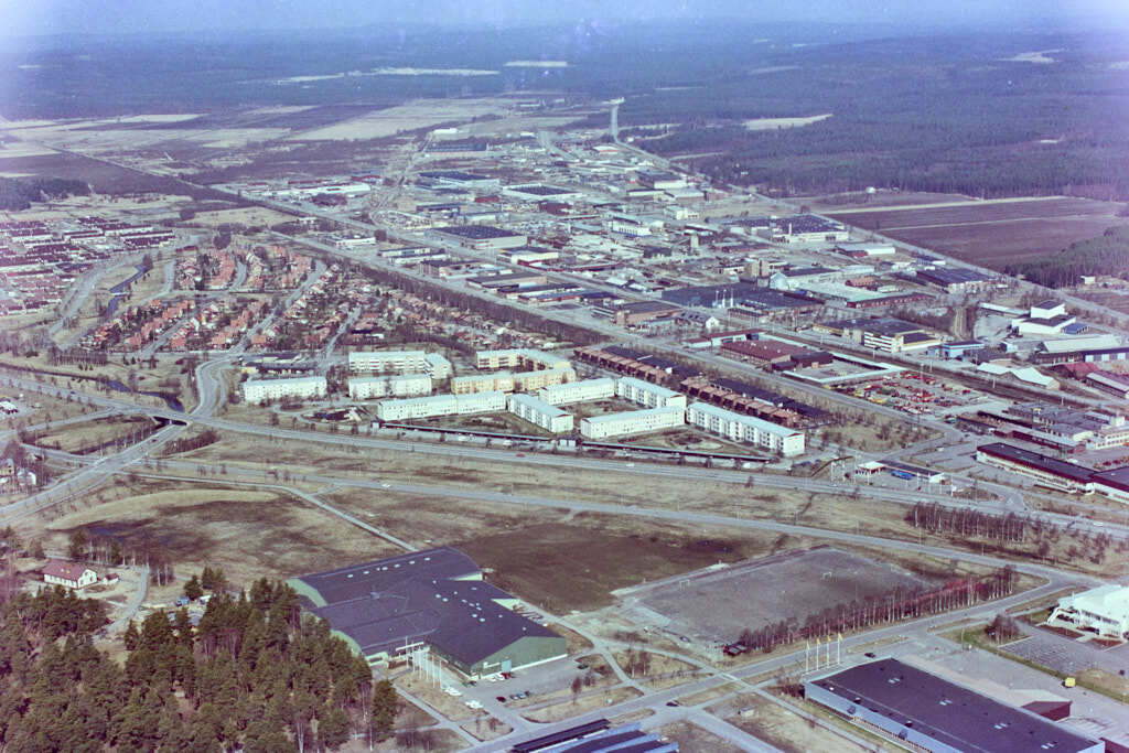 Västerslätt och Väst på stan sett från luften år 1985.