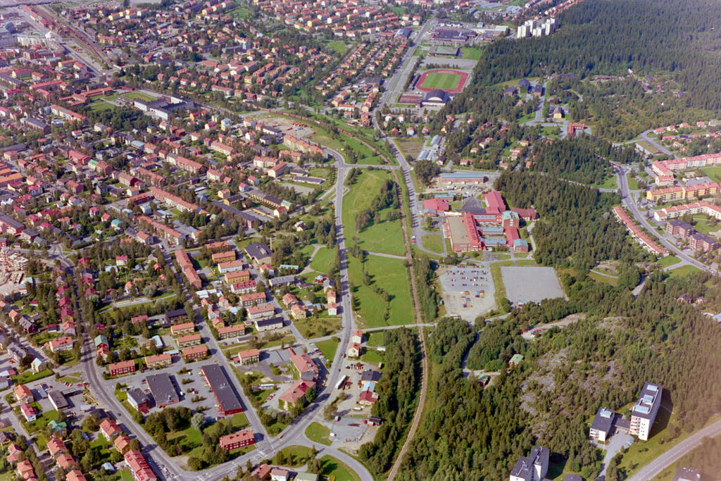 Bilden visar Öst på stan och Berghem i Umeå år 1985.