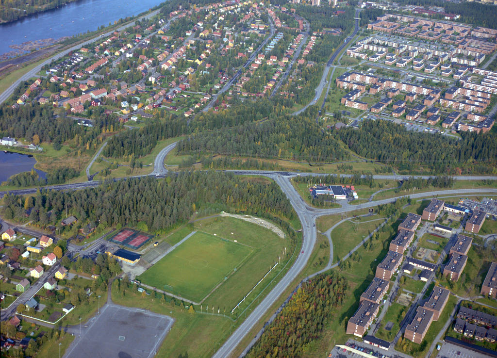 Gimonäs i Umeå sett från luften år 1986.