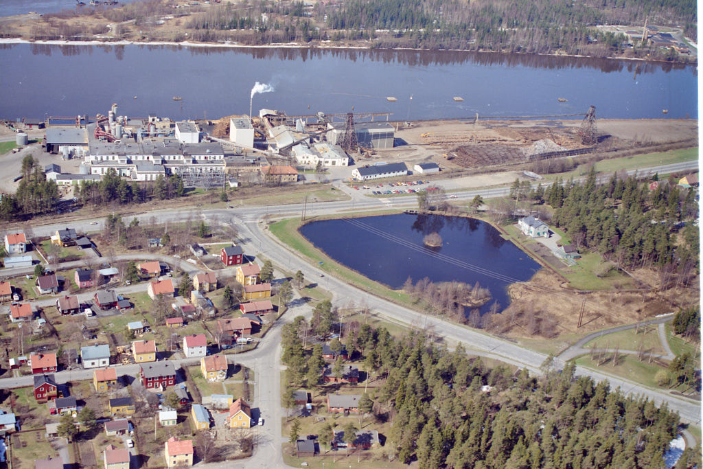 En bild från luften visar Gimonäs i Umeå år 1988.