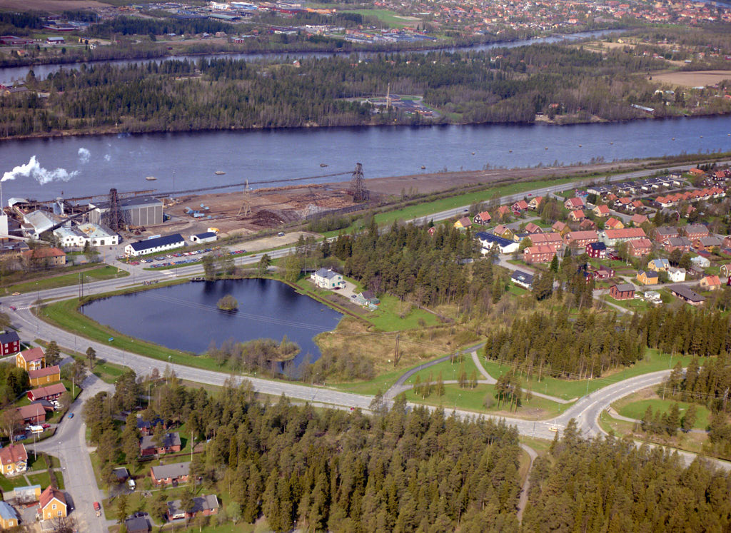 Vy över Sofiehem i Umeå 1988, med fokus på välkända landmärkena som 