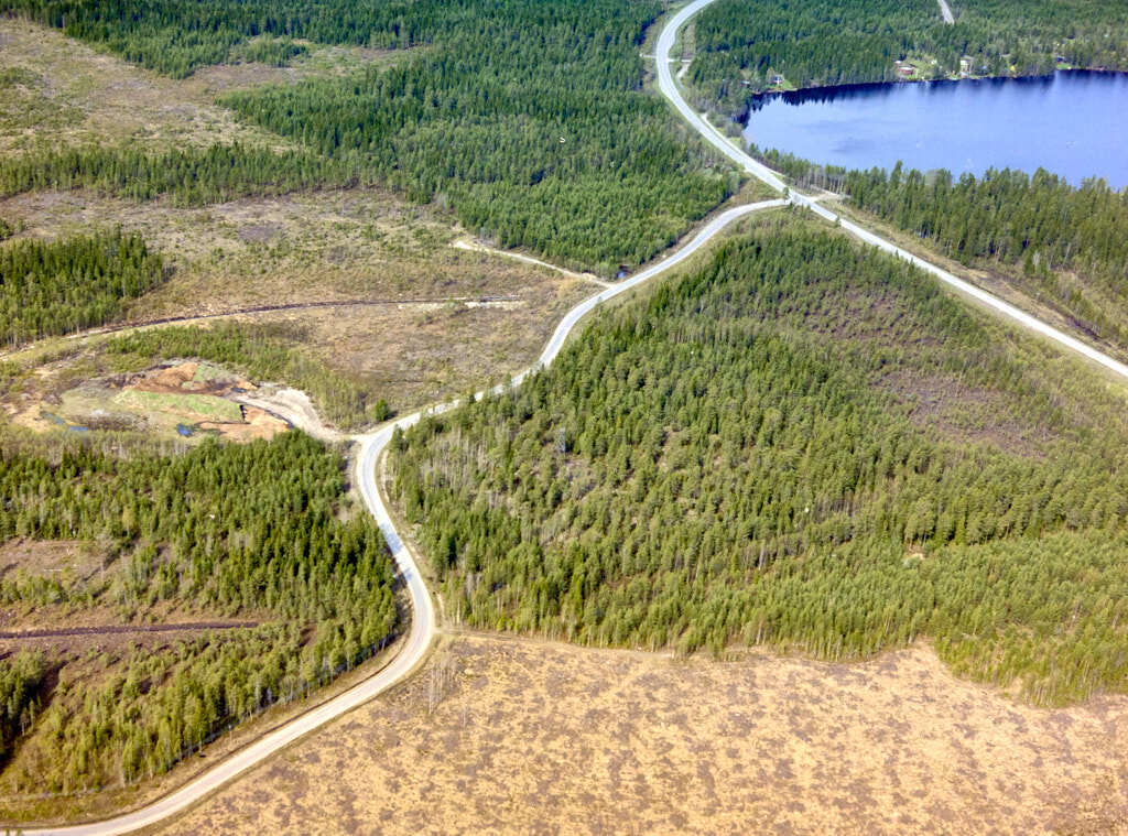 En bild från luften visar Tomtebo år 1988.