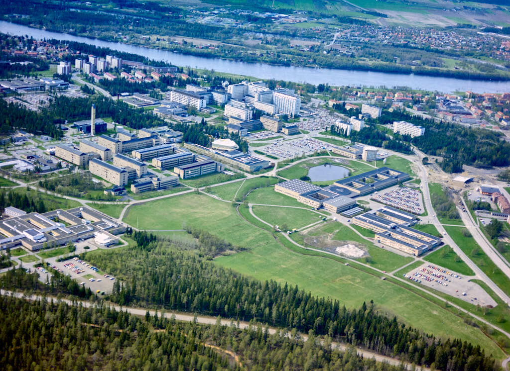 En flygbild som visar Universitetsområdet år 1988.