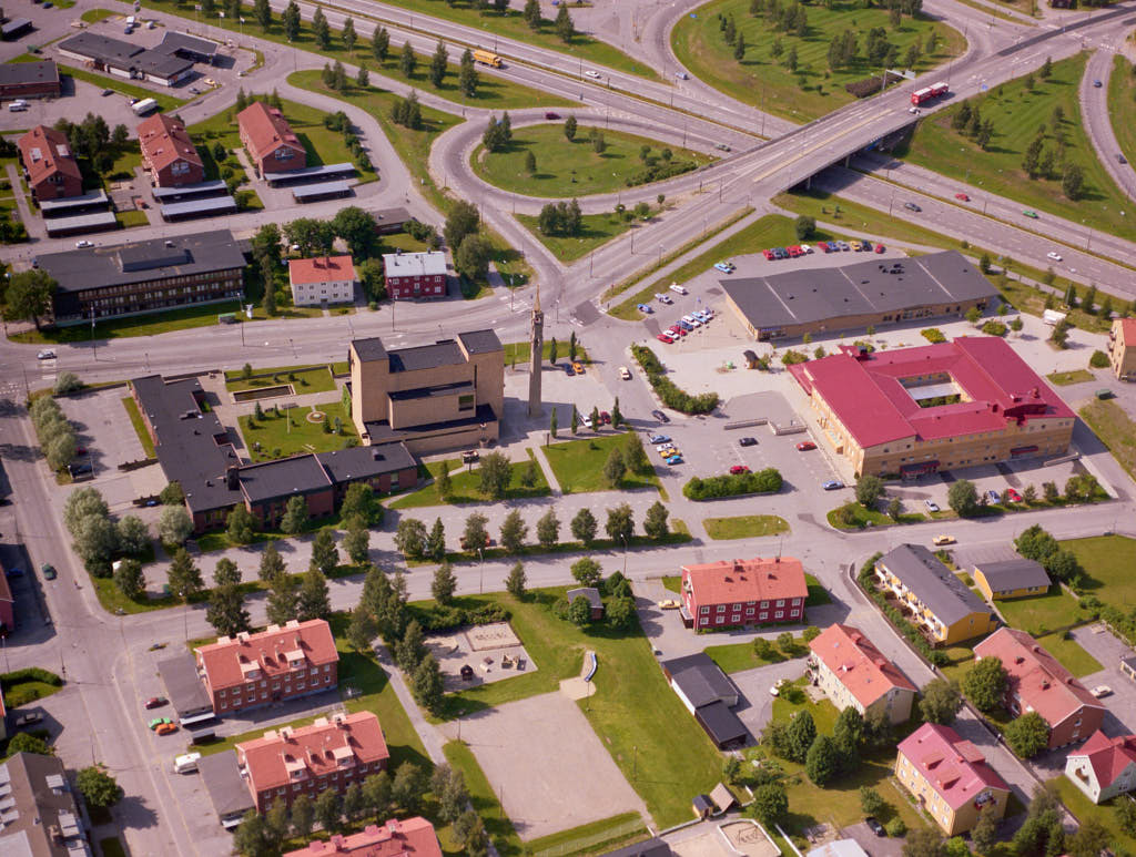 En bild från luften visar Teg i Umeå år 1990.