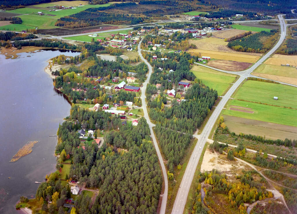 Stöcksjö sett från luften år 1990.