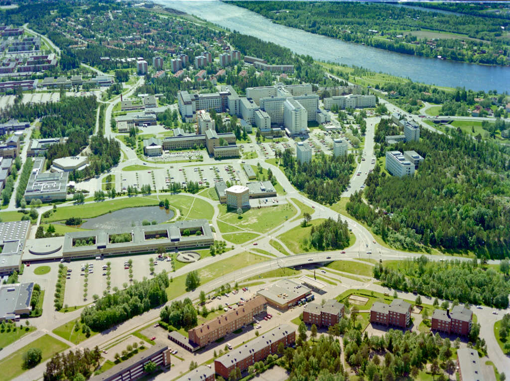 Bilden av Universitetsområdet från 1991, som togs från luften, ger oss en unik möjlighet att se platsen på ett sätt som sällan är möjligt.