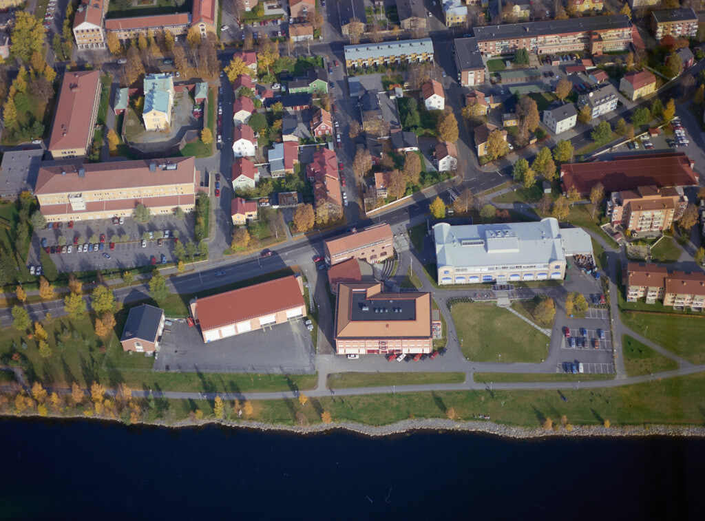 Vy över  1992, med fokus på välkända landmärkena som 