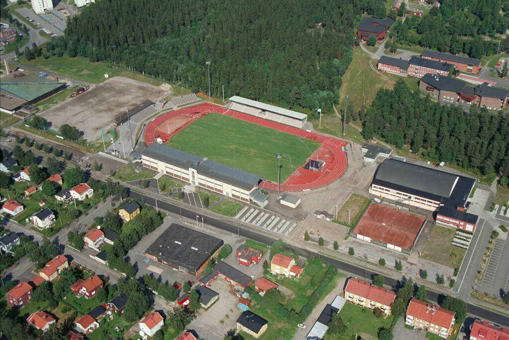 En bild från luften visar Gammlia år 1997.