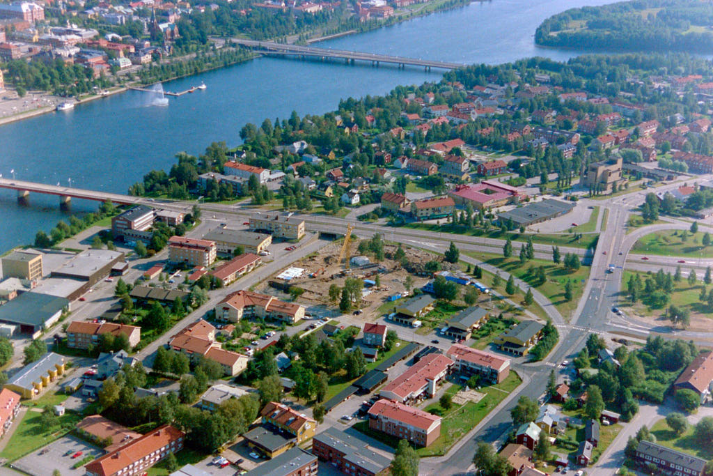 En bild från luften visar Teg i Umeå år 1999.