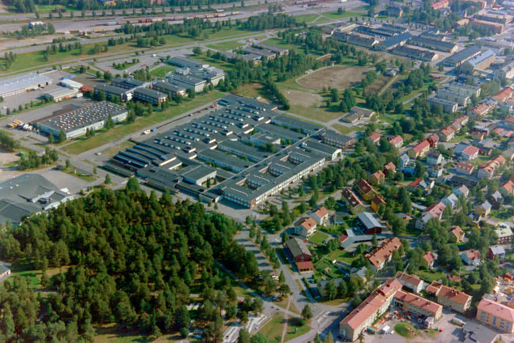 En flygbild som visar Väst på stan i Umeå år 1999.