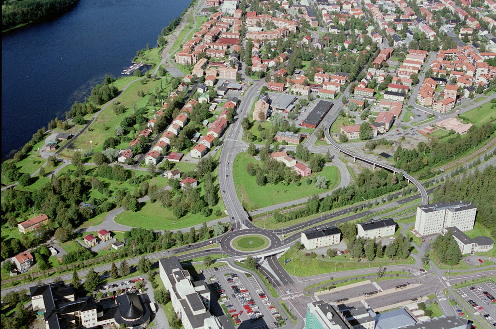 Bilden visar Öbacka i Umeå år 2000.