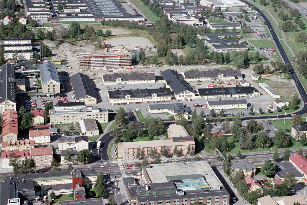En bild från luften visar Väst på stan i Umeå år 2000.