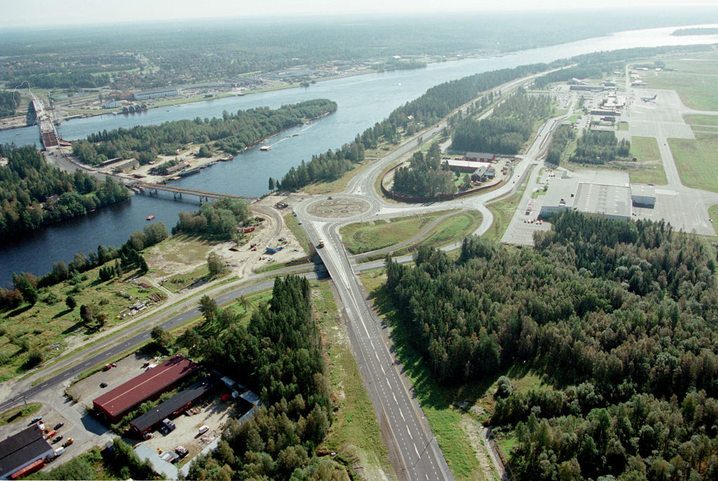 Här kan du se 2000 års flygbild över Teg i Umeå. 