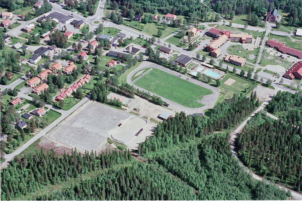 Hörnefors sett från luften år 2001.