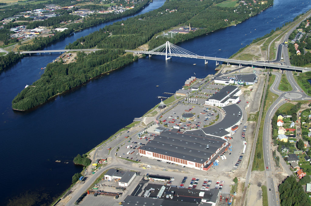 Här kan du se 2005 års flygbild över Gimonäs i Umeå. 