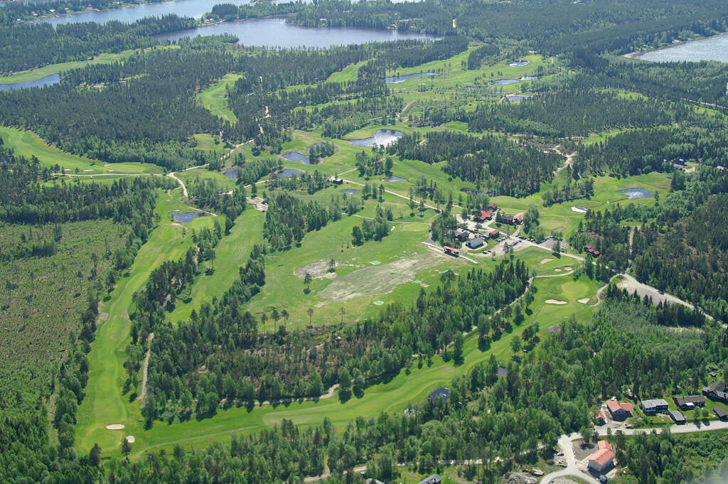 En flygbild som visar Holmsund år 2006.