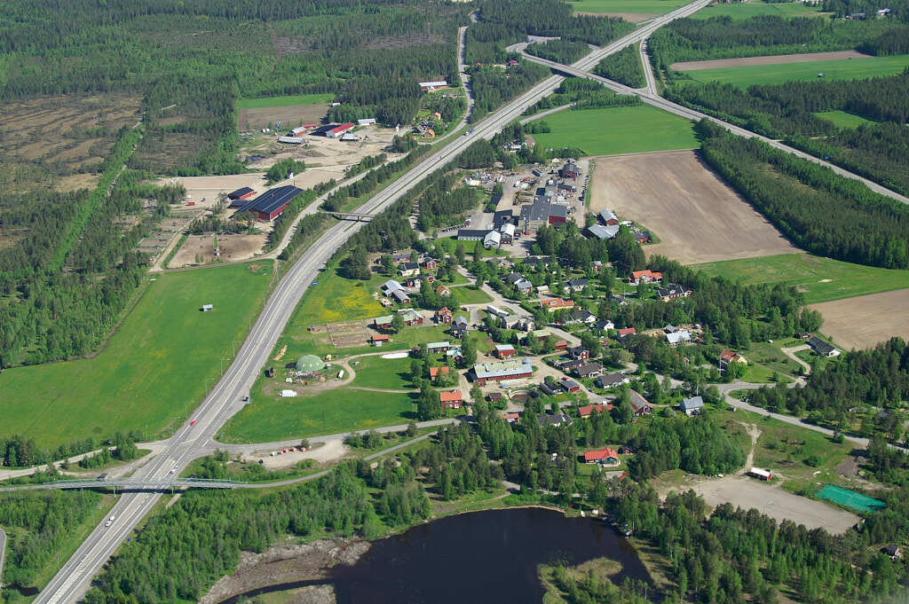 En bild från luften visar Stöcksjö år 2006.