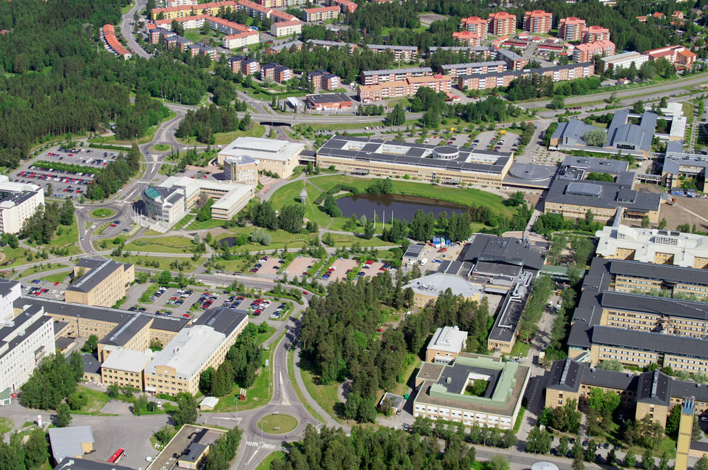 Bilden visar Universitetsområdet i Umeå år 2006.