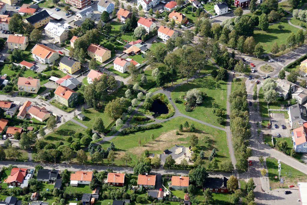 Sandbacka sett från luften år 2006.