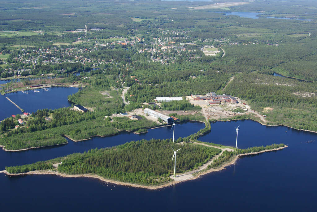 År 2023 togs flygbild över Bureå. Den här bilden är inte bara intressant att titta på, den är också värdefull när man planerar städer och de som vill förstå hur städer ändras över tid. Den hjälper oss att se hur Bureå har utvecklats och hur de passar in i staden.