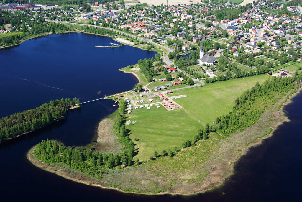 Ett flygbild av Burträsk år 2007.