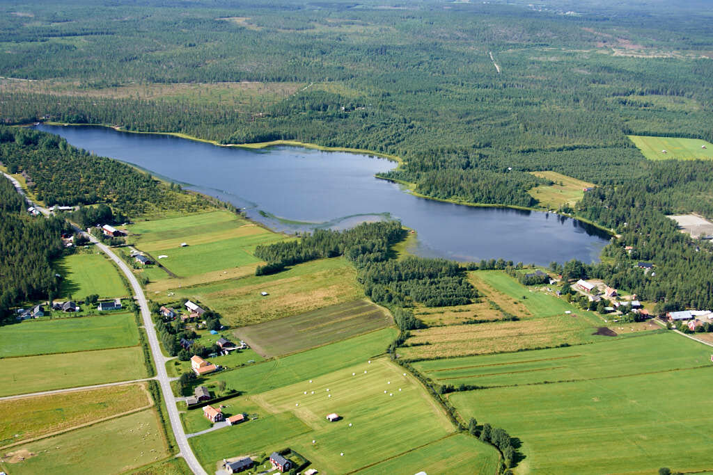 Hissjön sett från luften år 2008.