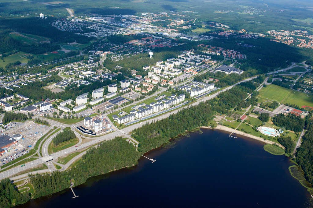 En bild från luften visar Mariehem år 2016.