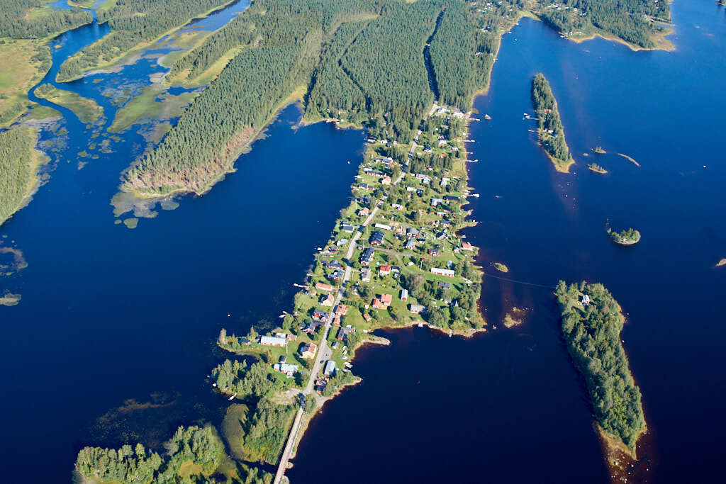 Ett flygbild av Skeppsvik år 2016.