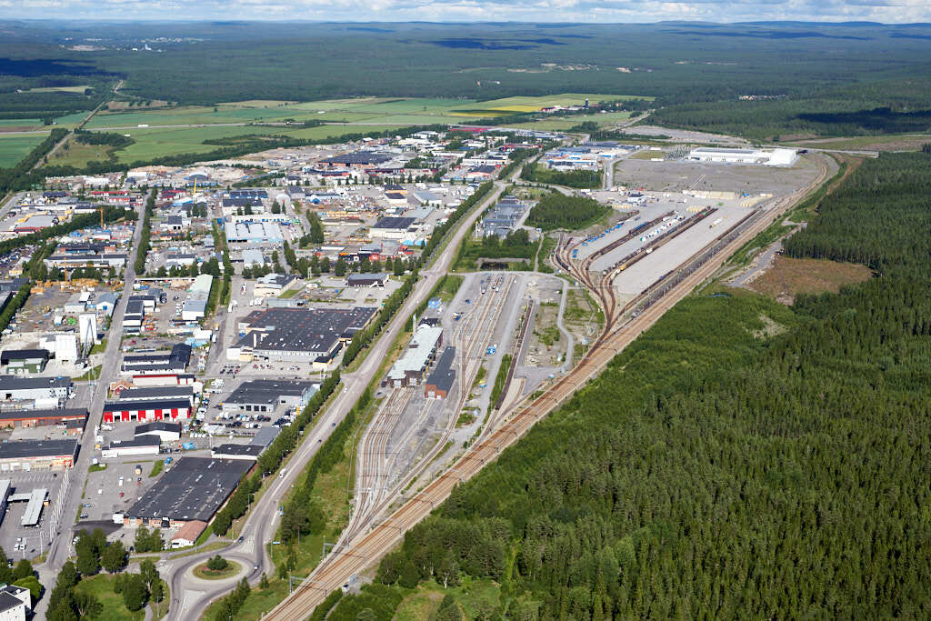 Här kan du se 2020 års flygbild över Västerslätt och Norrbotniabanan. 