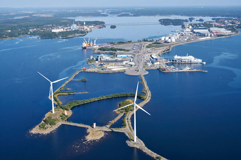 Holmsund sett från luften år 2021.