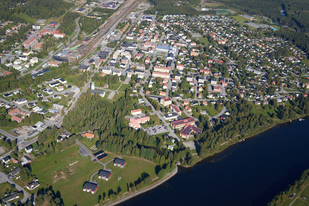 En bild från luften visar Vännäs år 2022.