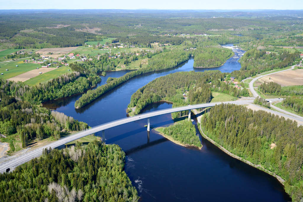 Här kan du se 2025 års flygbild över Baggbölebron. 