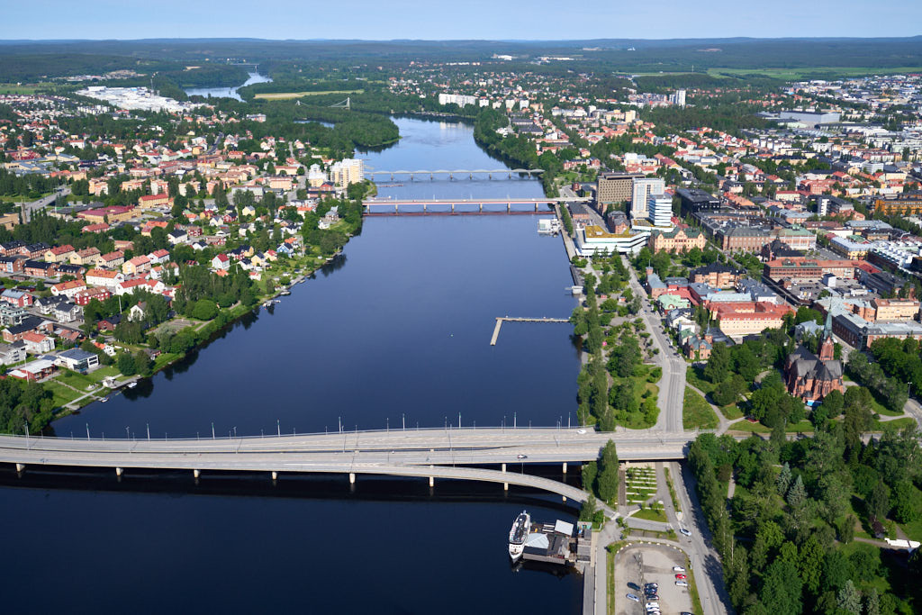 Här kan du se 2025 års flygbild över Centrala stan och Teg i Umeå. 