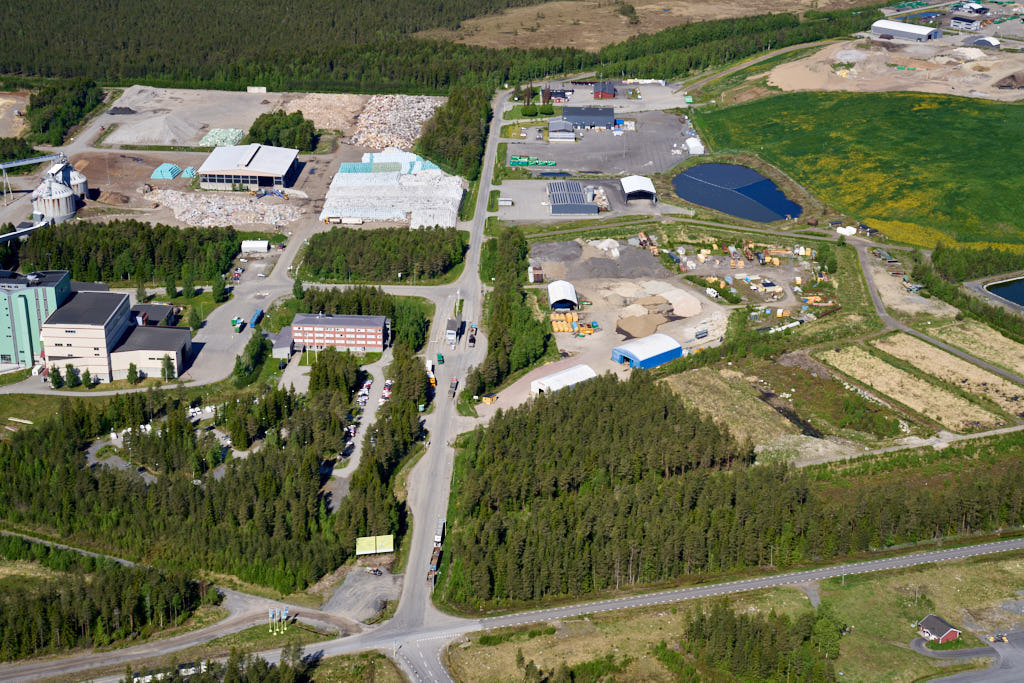 En bild av Dåva i Umeå år 2026. Det erbjuder oss en helt annan möjlighet att få en djupare och mer detaljerad inblick i denna plats än vad vi normalt kan uppleva från marknivå.